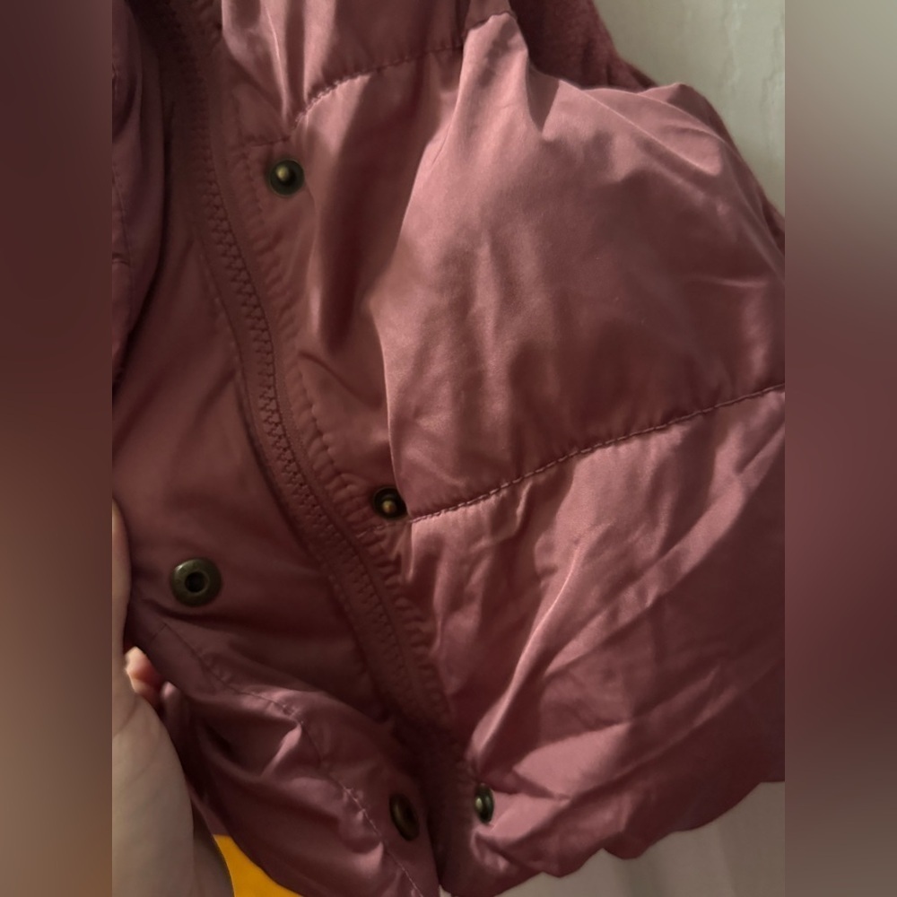 Old Navy Dusty Rose Puffer Vest - Picture 3 of 4